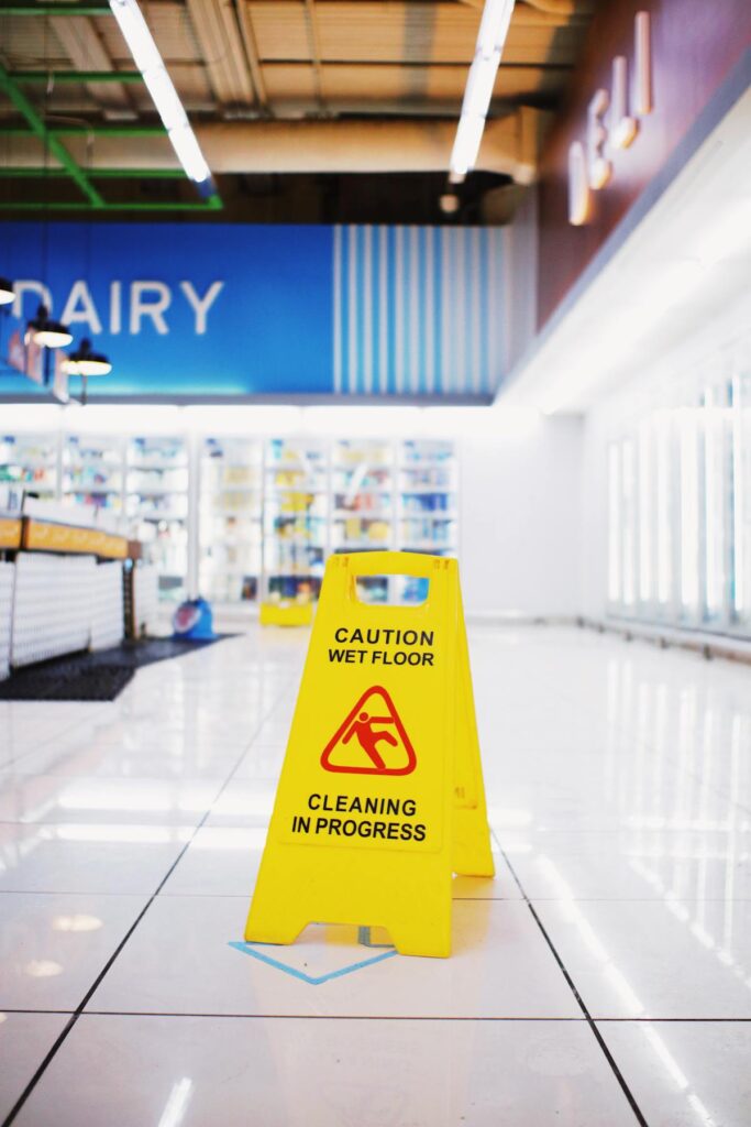 Business property where premises liability accident occurred in Arizona